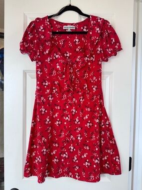 Almost Famous Red Floral V-Neck Ruffle Dress Sz L